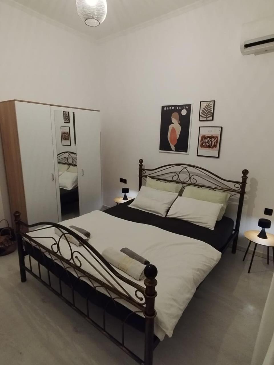 Black N' White Cozy Housegarden Александруполис Екстериор снимка