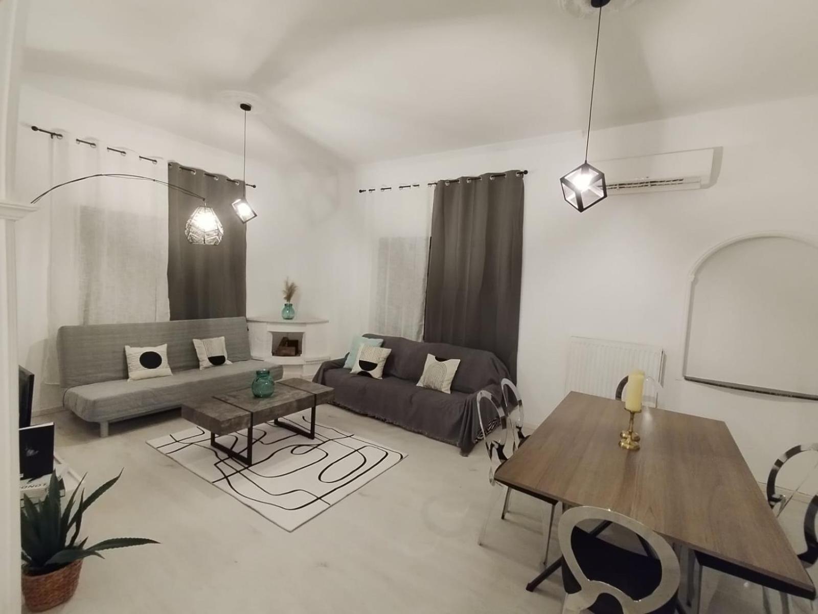 Black N' White Cozy Housegarden Александруполис Екстериор снимка