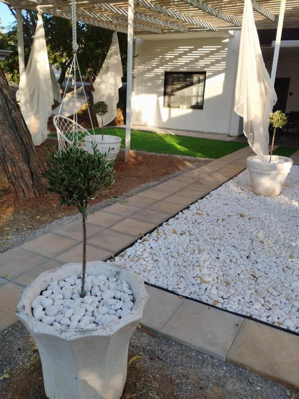 Black N' White Cozy Housegarden Александруполис Екстериор снимка
